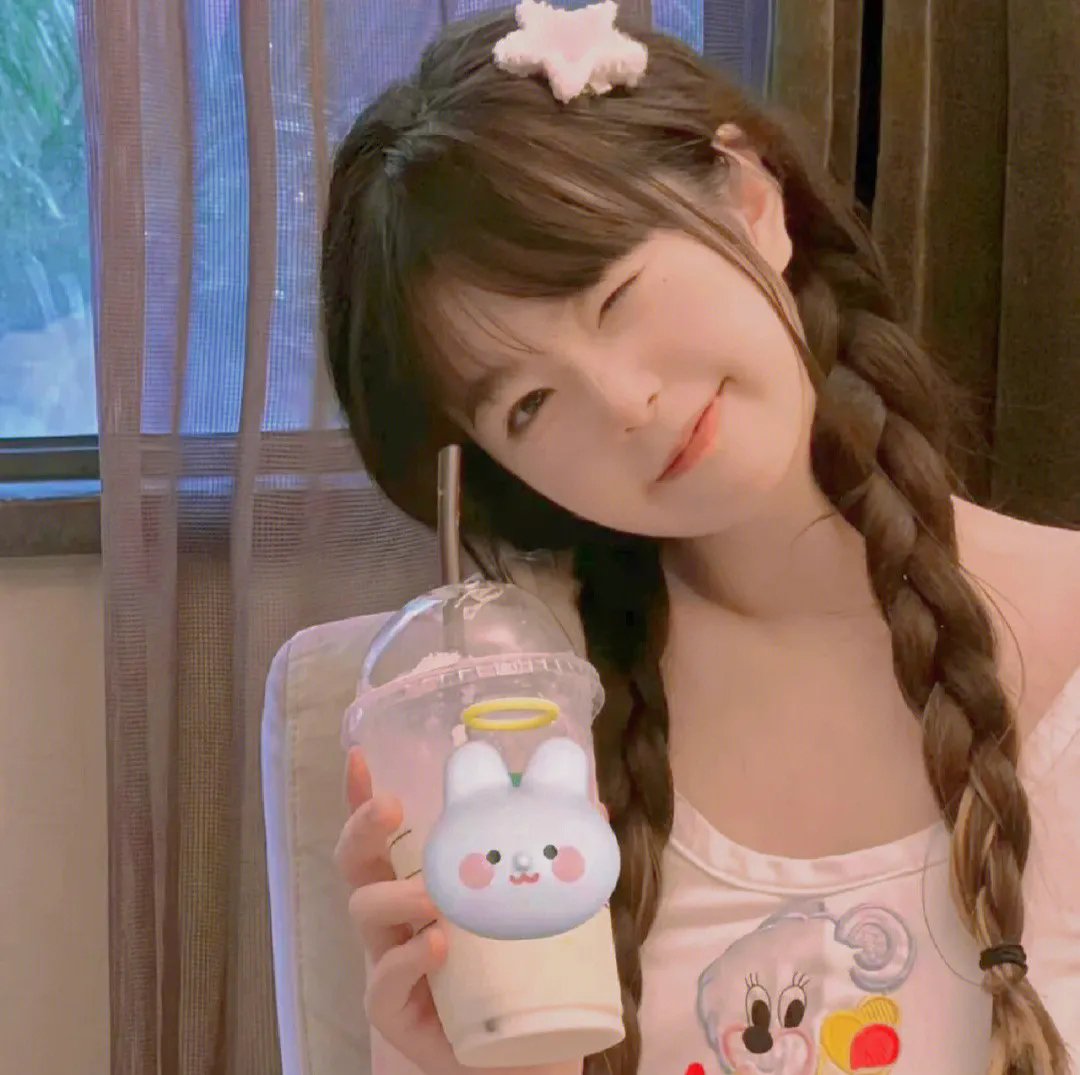 背后有人
